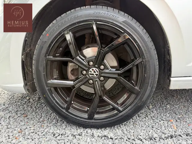 Volkswagen Polo view 6