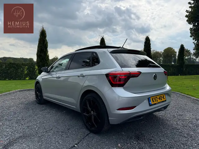 Volkswagen Polo view 3