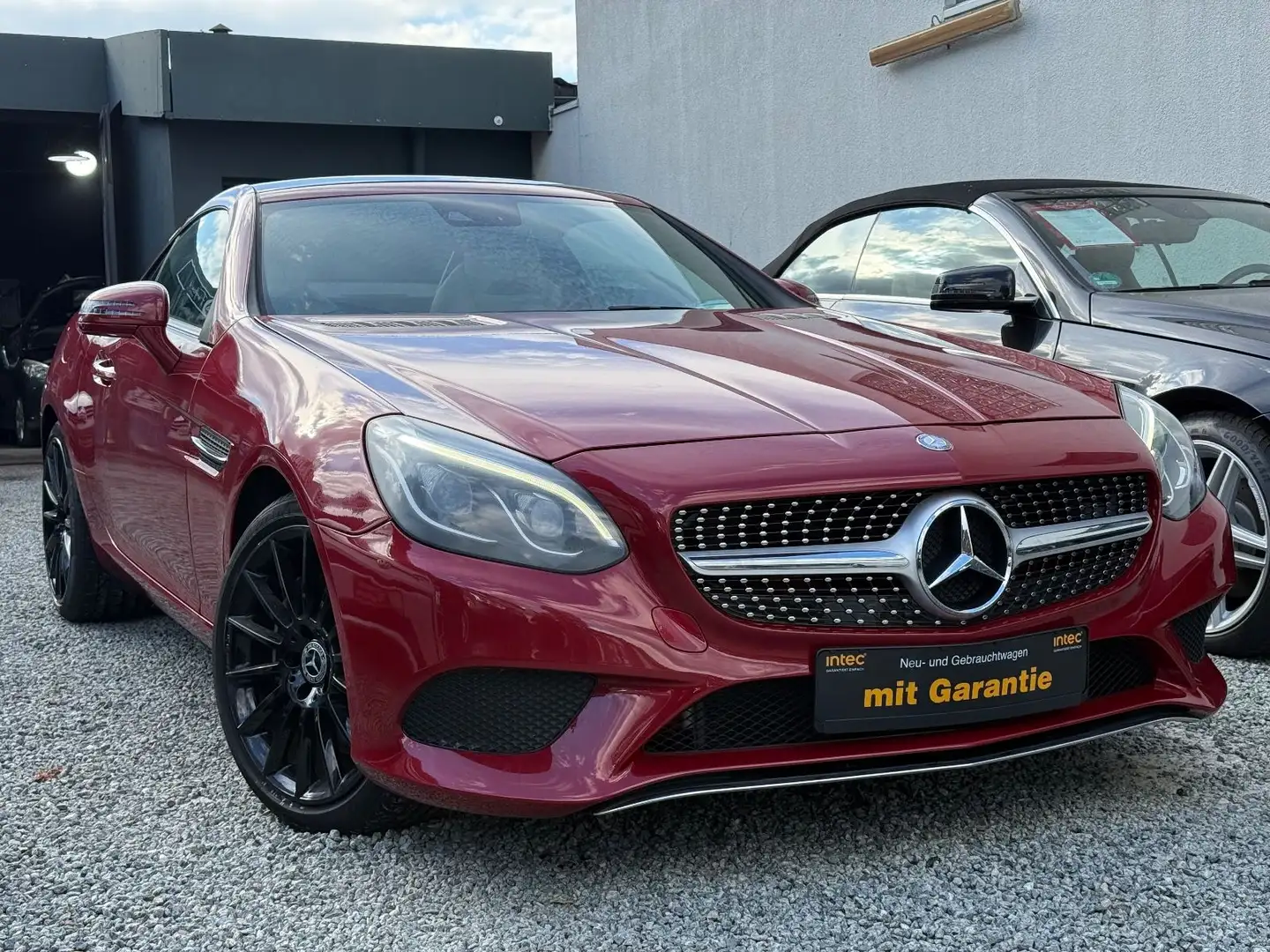 Mercedes-Benz SLC 300 Roadster*ELEKTR.SITZ*MEMORY*HARMAN*NAVI* Rot - 1