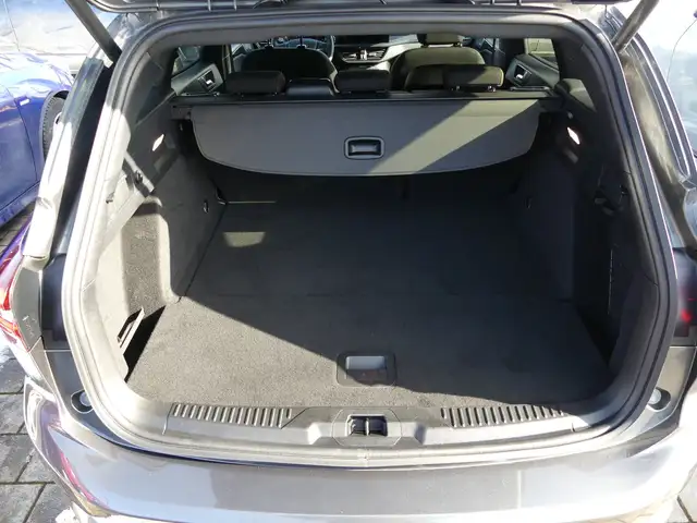 Ford Focus view 15