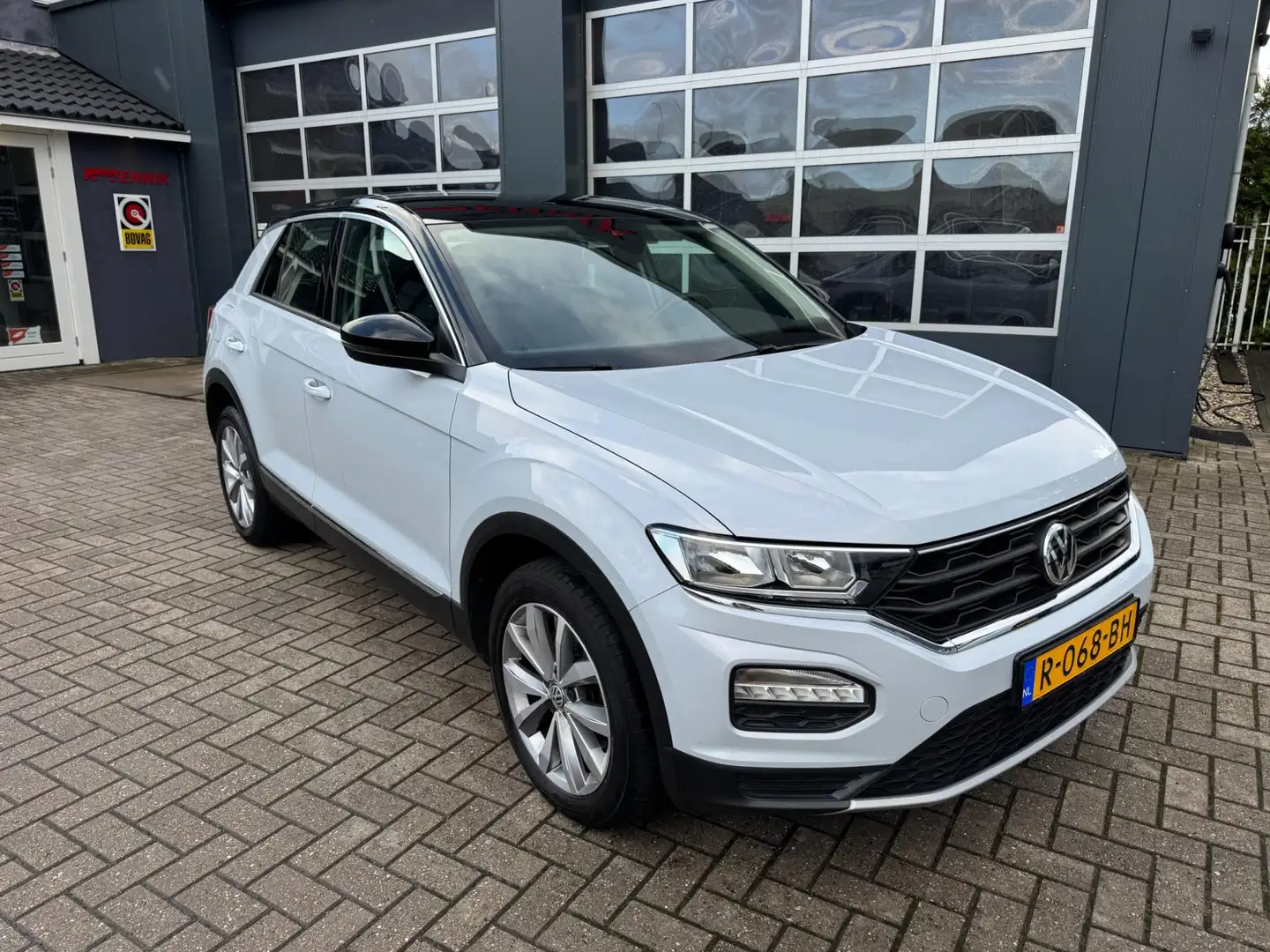 Volkswagen T-Roc 1.0 TSI Style / Cruise / DAB / Stoelverw. / Navi. Argent - 2