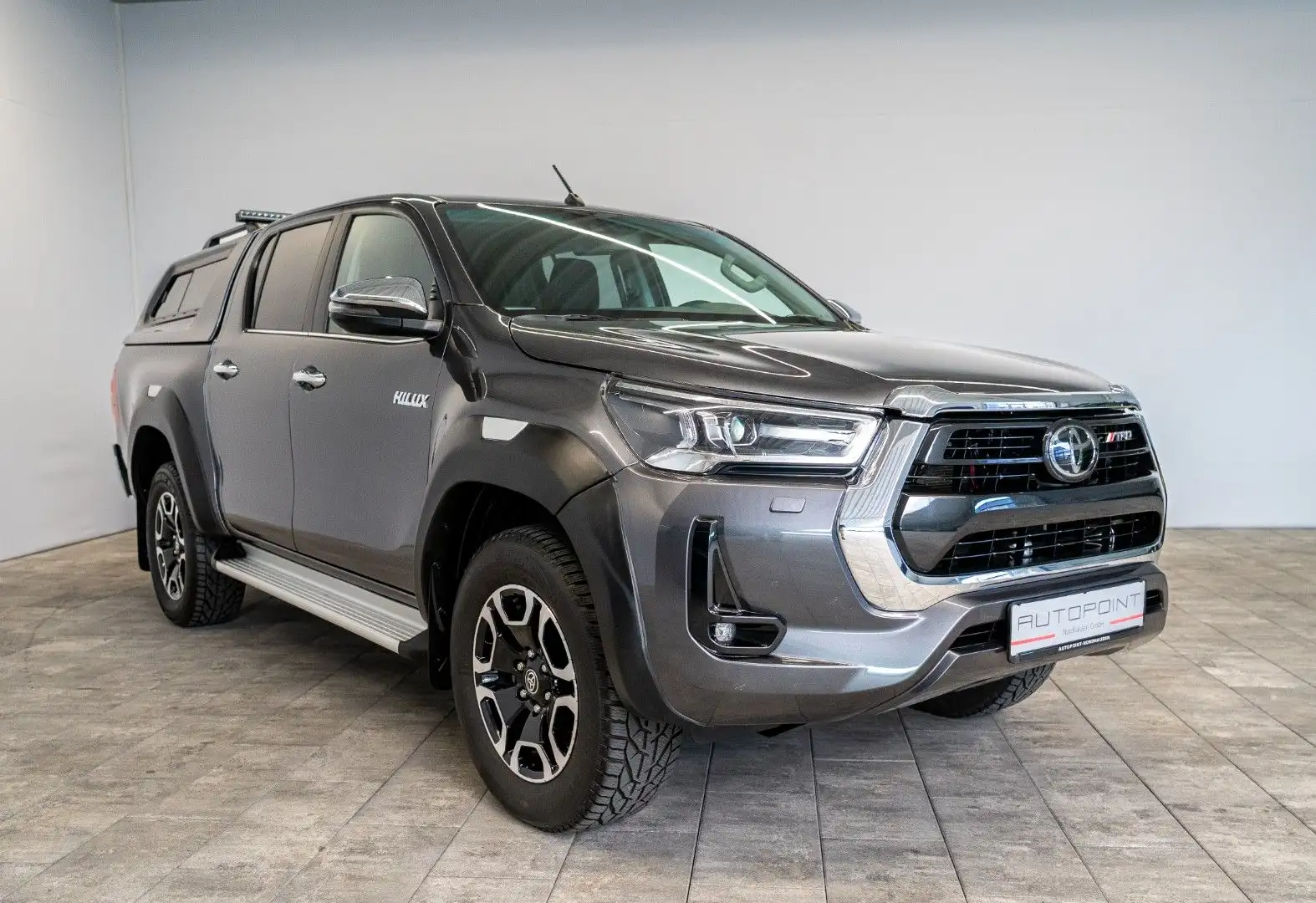 Toyota Hilux 2.8D-4D 4x4 EXECUTIVE °Hardtop°Seilwinde° Grey - 2