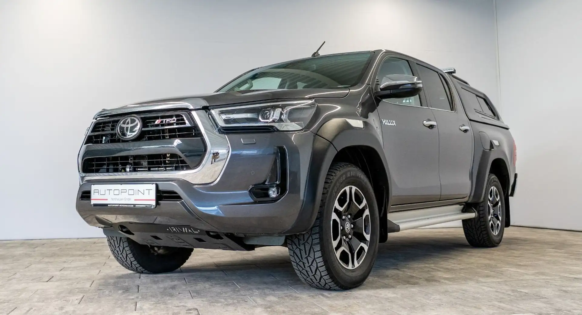 Toyota Hilux 2.8D-4D 4x4 EXECUTIVE °Hardtop°Seilwinde° Grey - 1