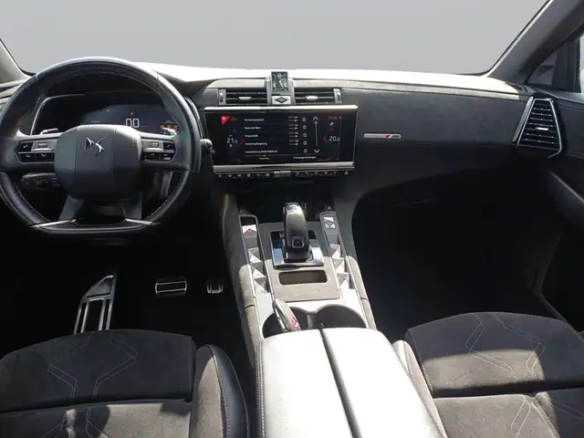 DS Automobiles DS 7 Crossback view 10