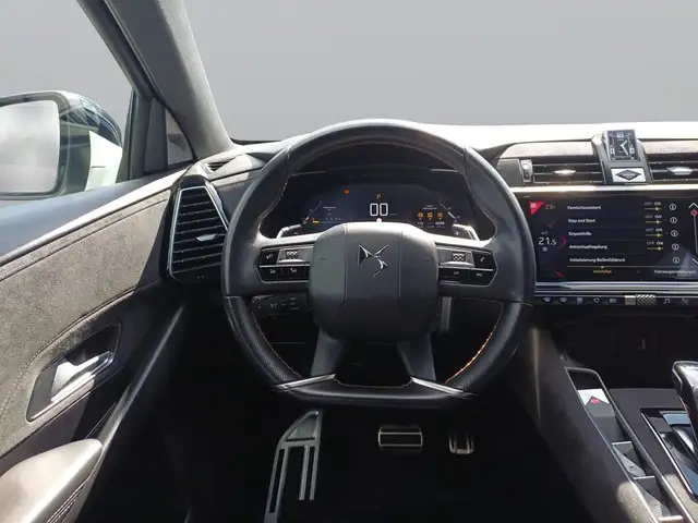DS Automobiles DS 7 Crossback view 13