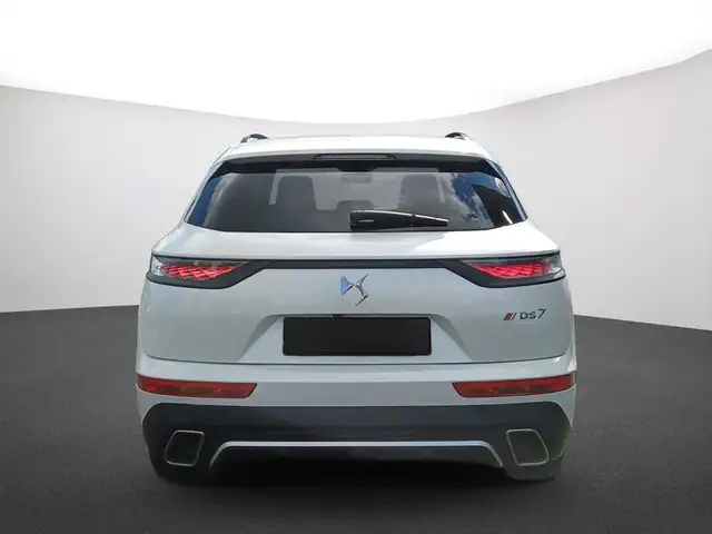 DS Automobiles DS 7 Crossback view 3