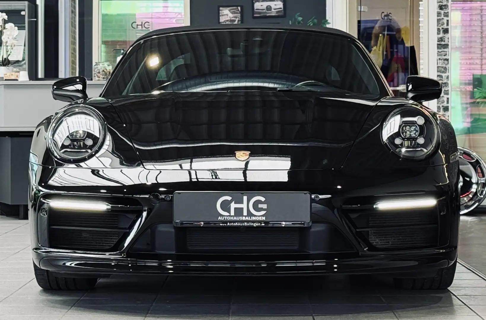 Porsche 992 Porsche 911 992 Targa 4 SPORT AGA+DESIGN PAKET SCH Schwarz - 2