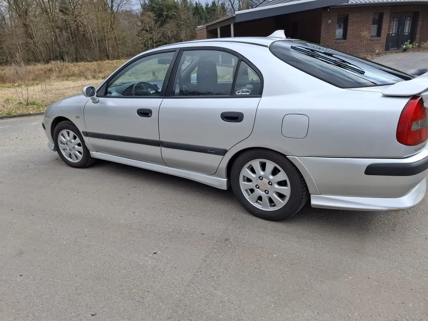 Mitsubishi Carisma Carisma+1.6+Motion Argintiu - 2
