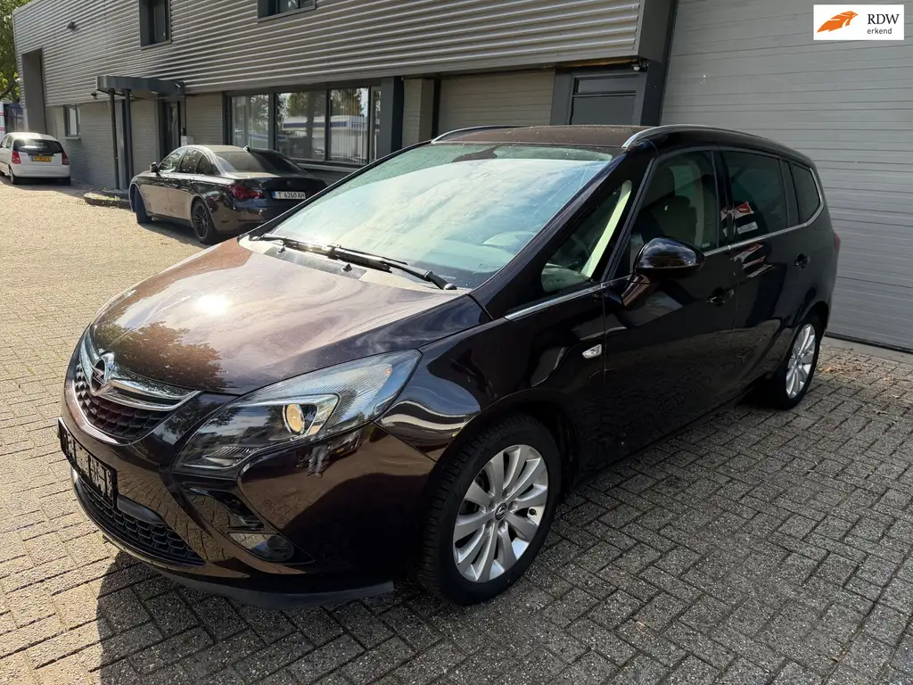 Opel Zafira Tourer 2016 из Европы — купить под ключ
