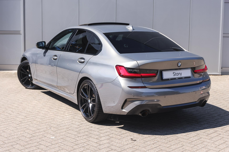 BMW 320 3 Serie 320i High Executive M Sport Automaat / Sch — photo 2