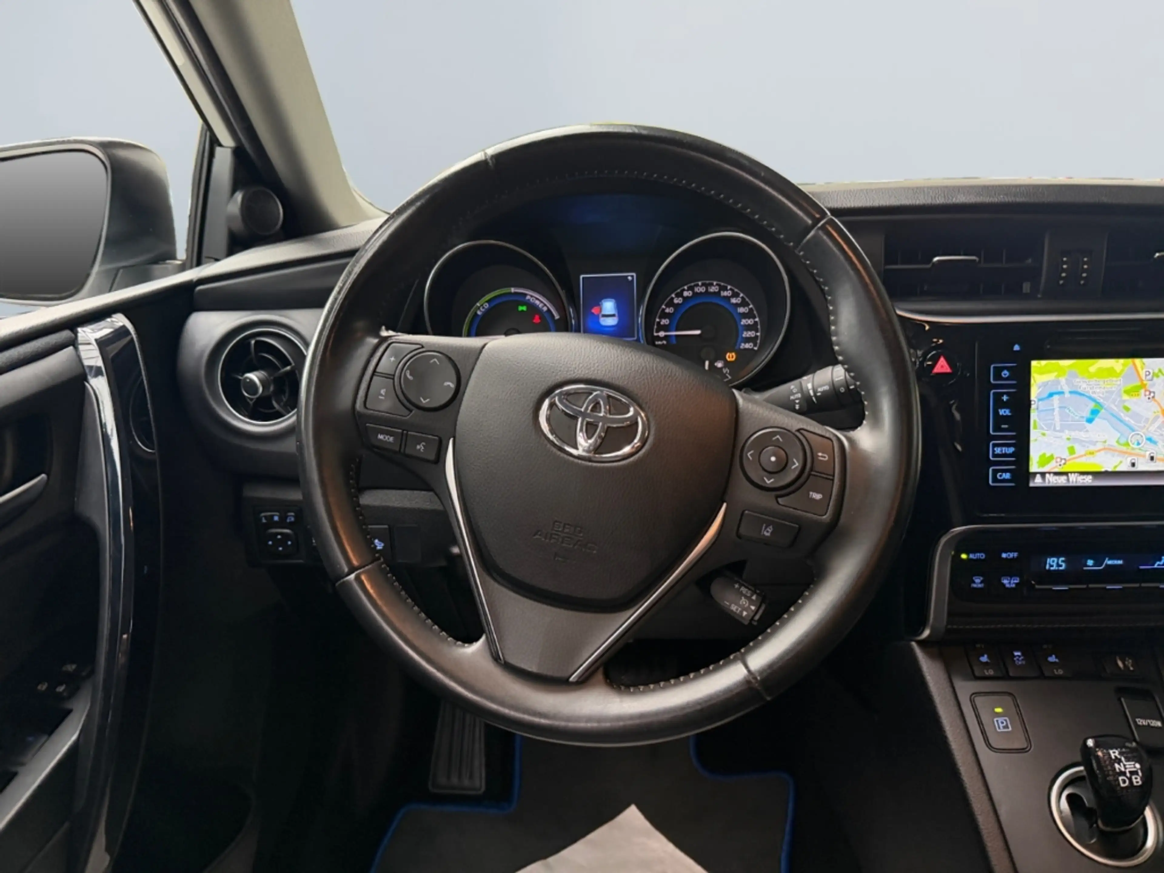 Toyota Auris 1.8 Hybrid Edition-S+ *Kamera*SHZ*SmartKey* — photo 12