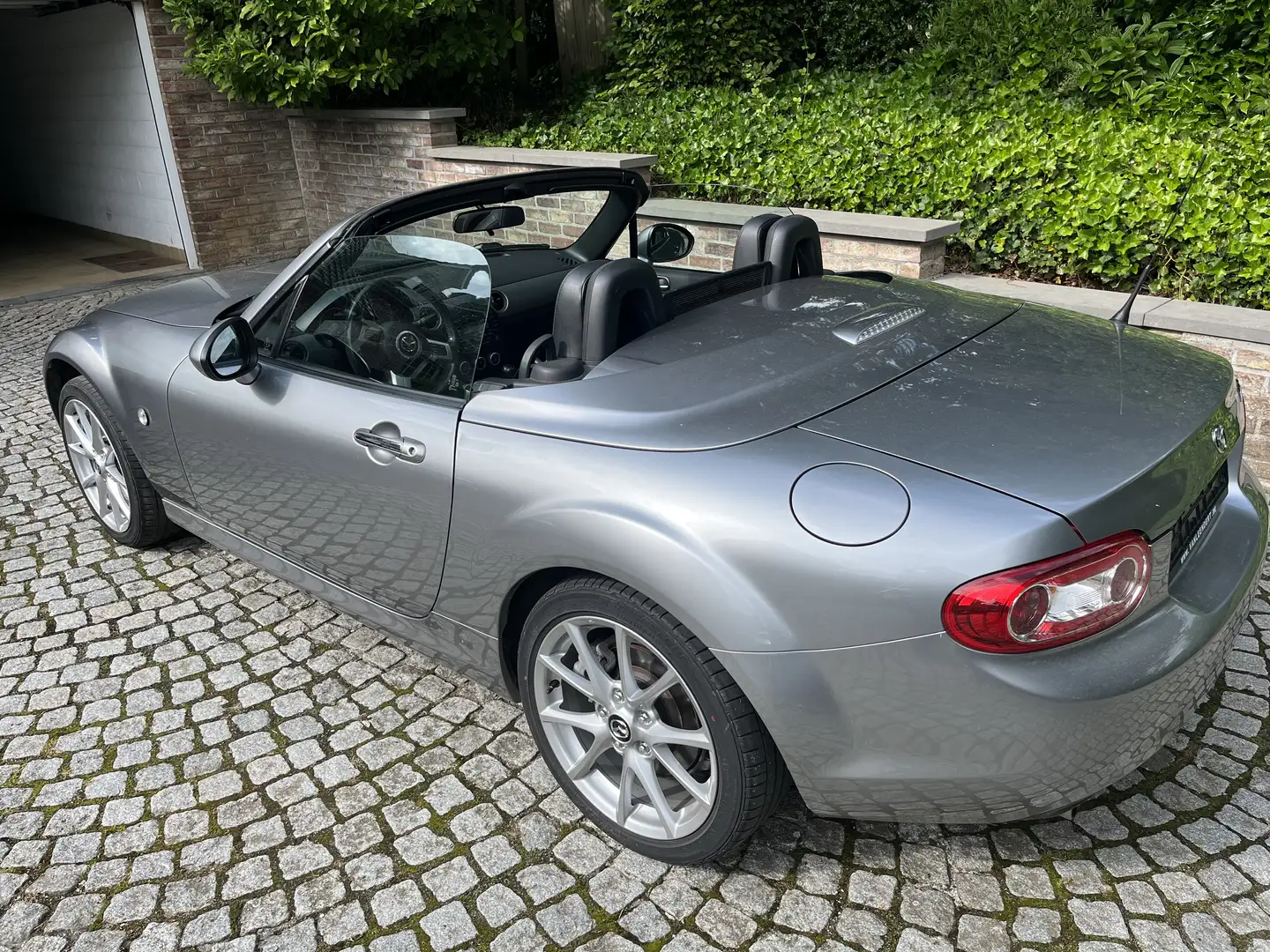 Mazda MX-5 Roadster Coupé 1.8i Active - 1
