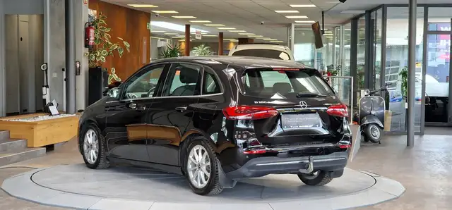 Mercedes-Benz B-Class view 6