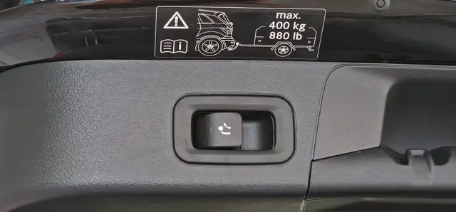 Mercedes-Benz B-Class view 11