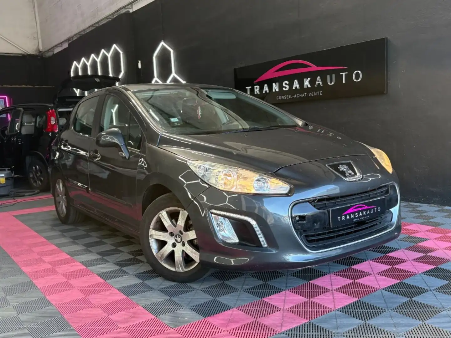 Peugeot 308 BUSINESS 92 ch 1.6 HDi Radar AR ~ Bluetooth ~ Courroie OK ~ Régulateur de vitesse Grijs - 1
