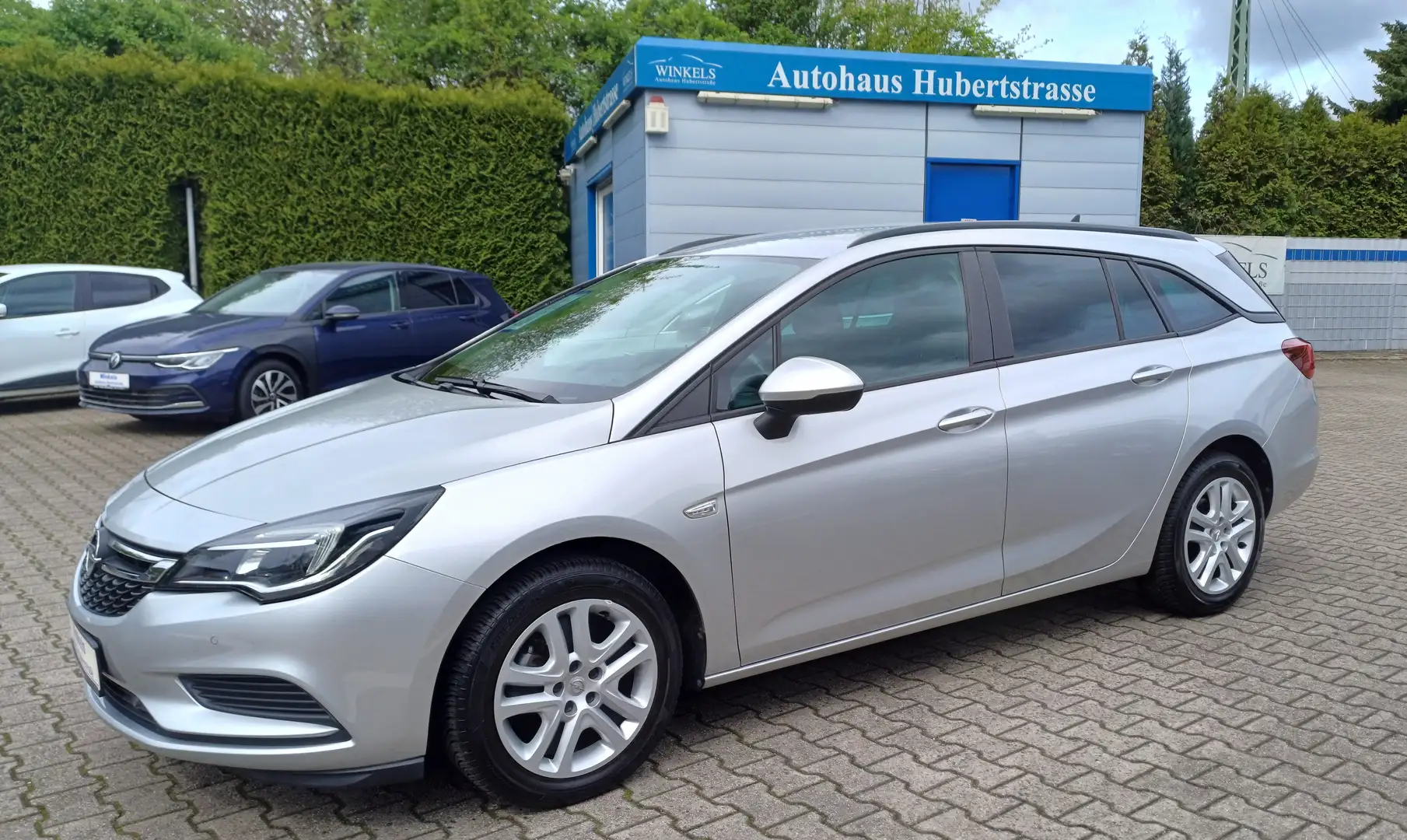 Opel Astra Edition-Klima-Navi-1.Hd-PDCv+h-Scheckheft Zilver - 1