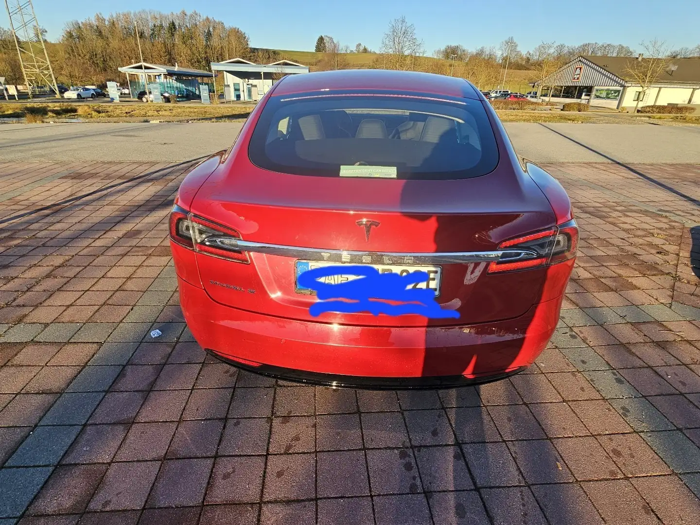 Tesla Model S 75 Rot - 2