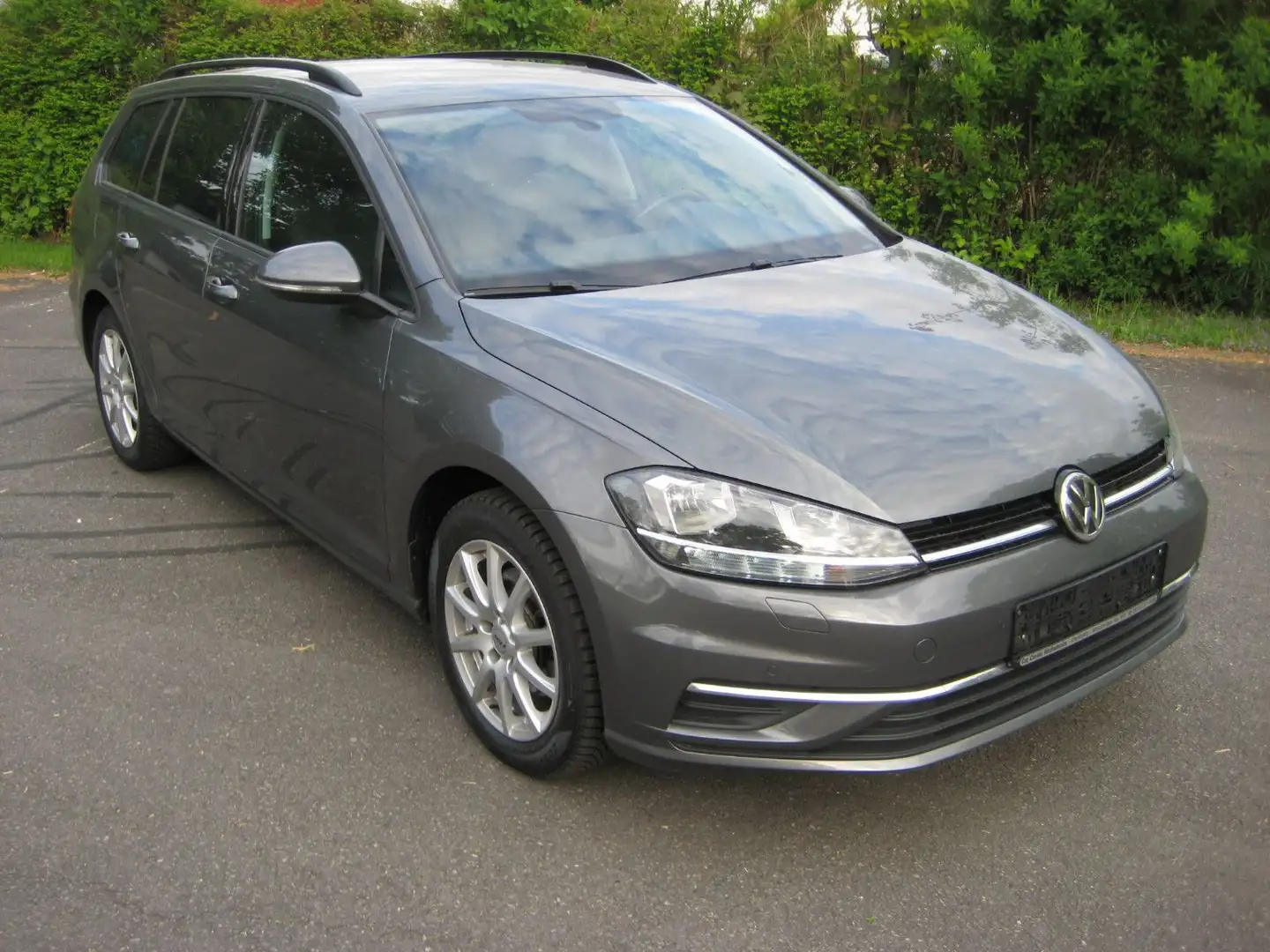 Volkswagen Golf VII Variant 2.0 TDI DSG Comfortline Grau - 1