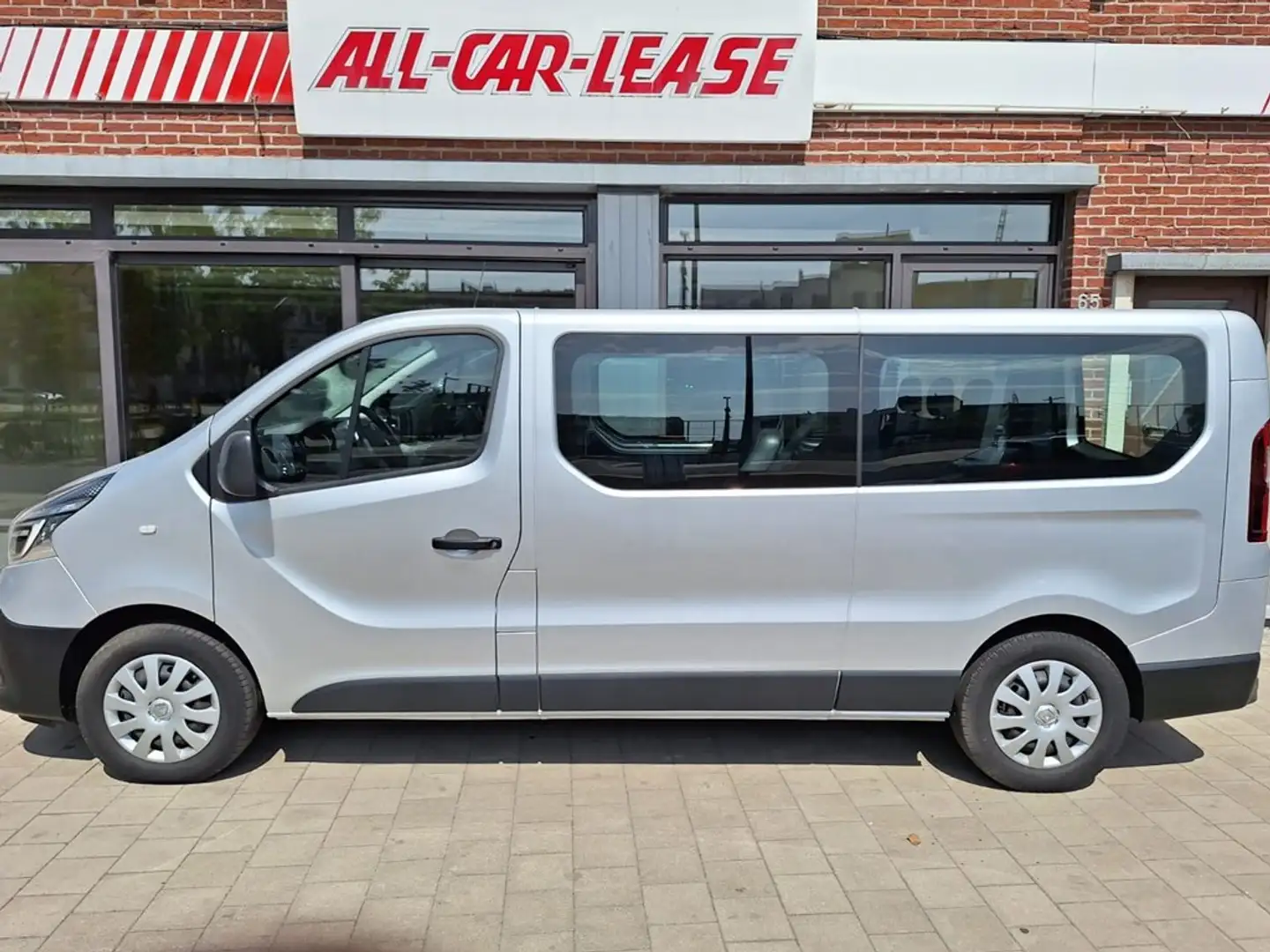 Renault Trafic 9Pl / H1L2 /Grand Passenger / Airco / GPS / Cruise Argent - 1