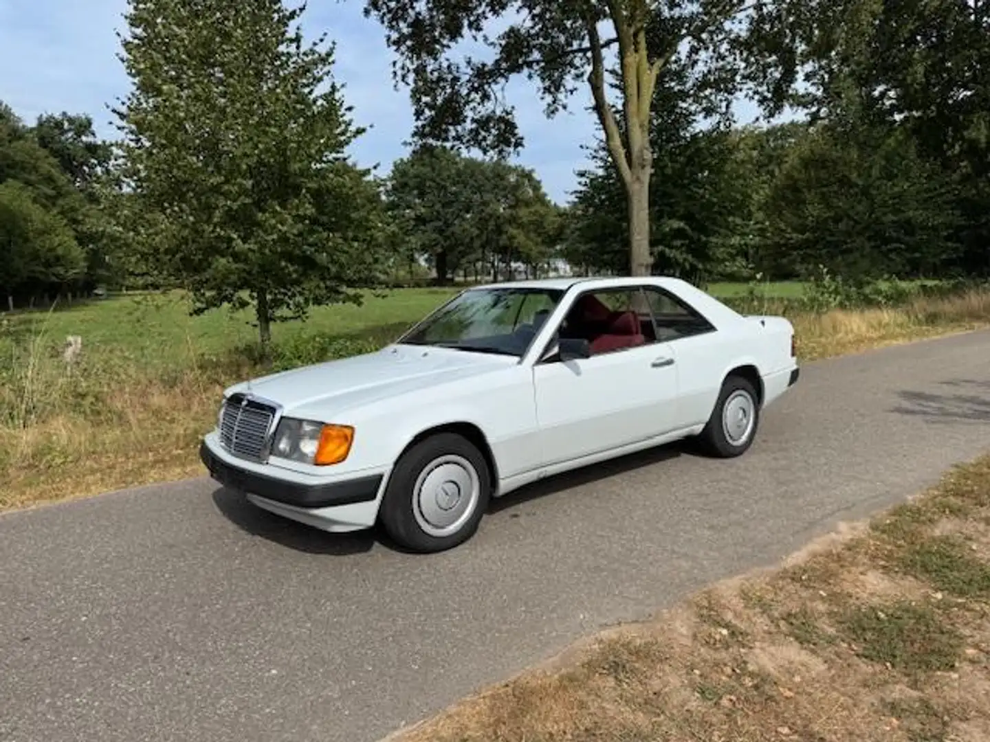 Mercedes-Benz CE 230 W124 Coupe Automaat 1988 Weiß - 1