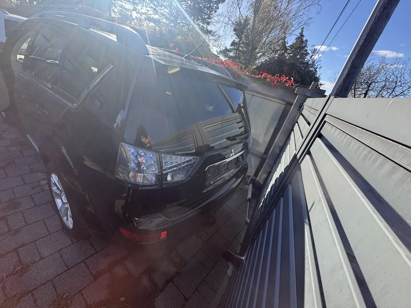 Mitsubishi Outlander 2,4 Instyle CVT - 2