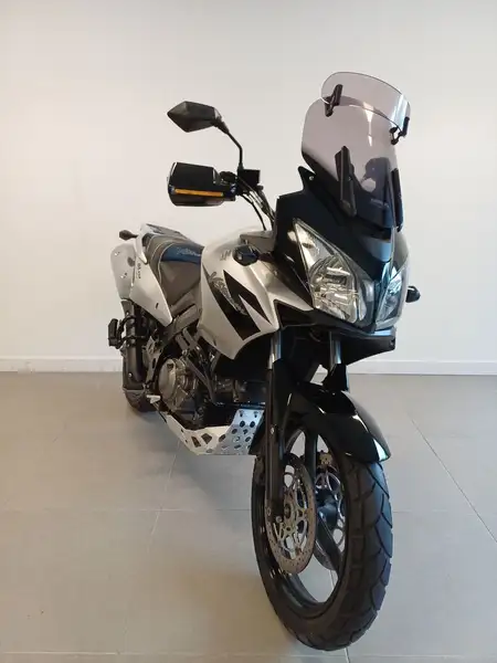 Suzuki V-STROM 650 - foto 4