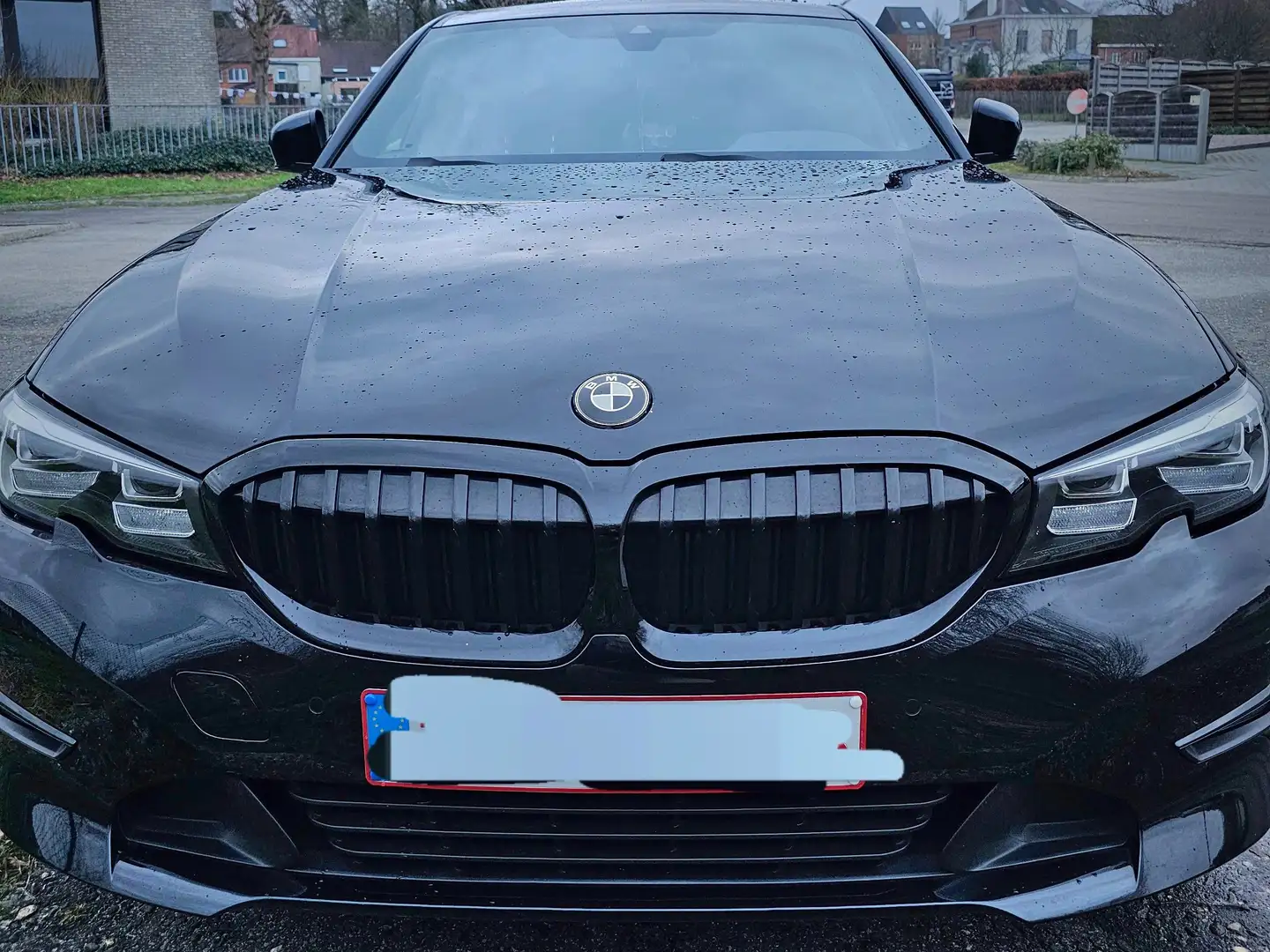 BMW 330 330e iPerformance M Sport Zwart - 1
