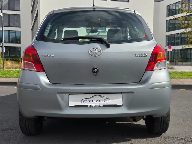Toyota Yaris view 8