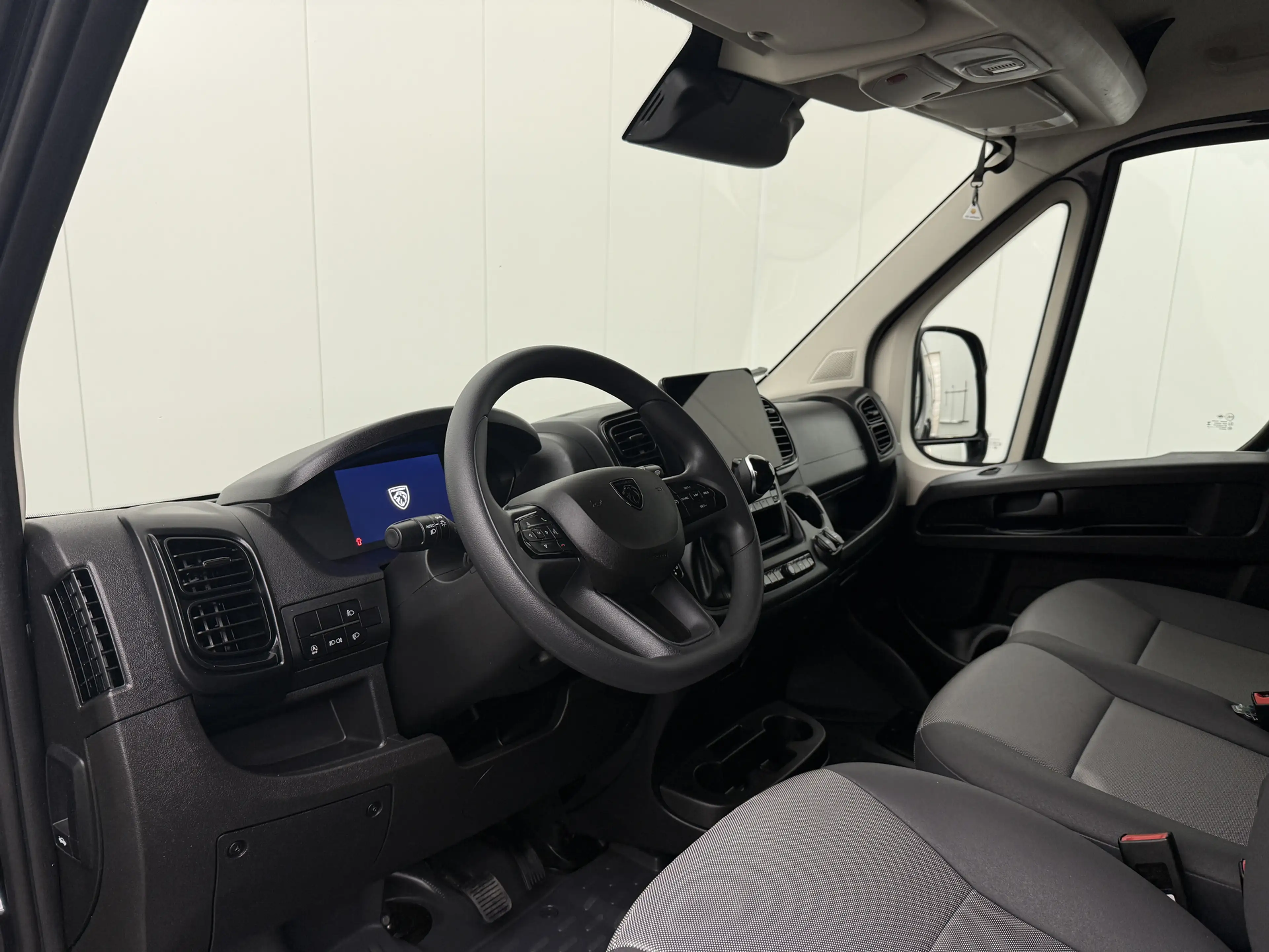 Peugeot Boxer 180PK Automaat 8-Traps S&S L3H2 Maxi 3.5t | Naviga — photo 3