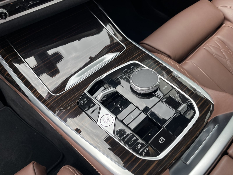 BMW X7 xDrive40d — photo 14