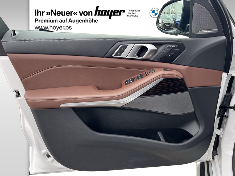 BMW X7 xDrive40d — photo 15