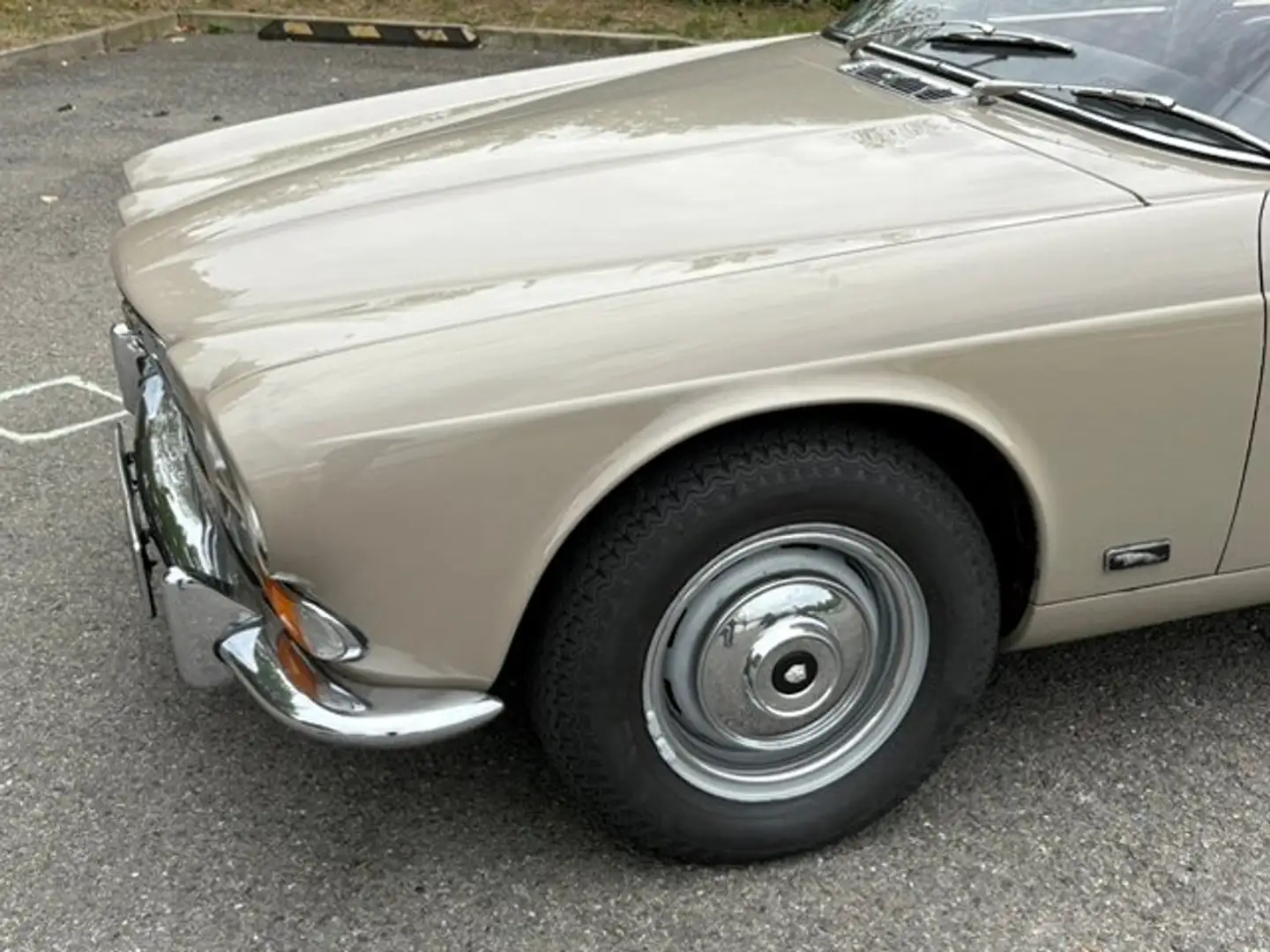 Jaguar XJ6 4.2L Beige - 2