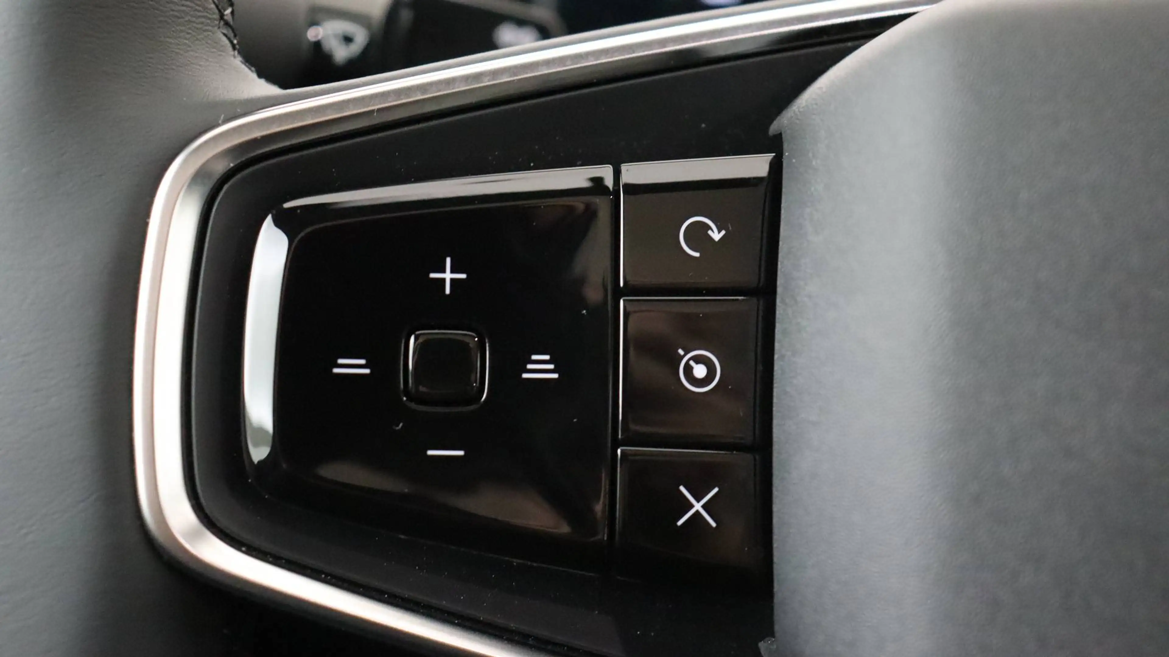 Polestar 4 100 kWh Long Range Dual Motor MY26 Pilot/Plus/Prime/Pro — photo 11