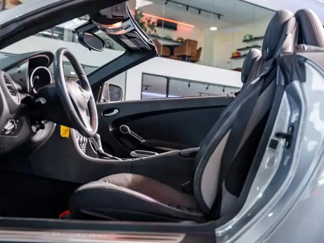 Mercedes-Benz SLK view 12
