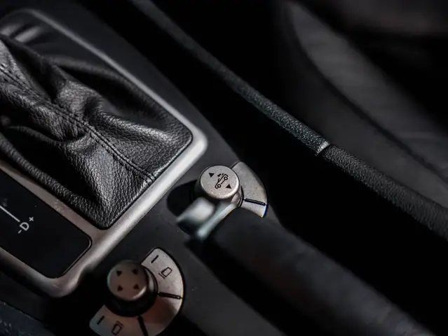 Mercedes-Benz SLK view 15