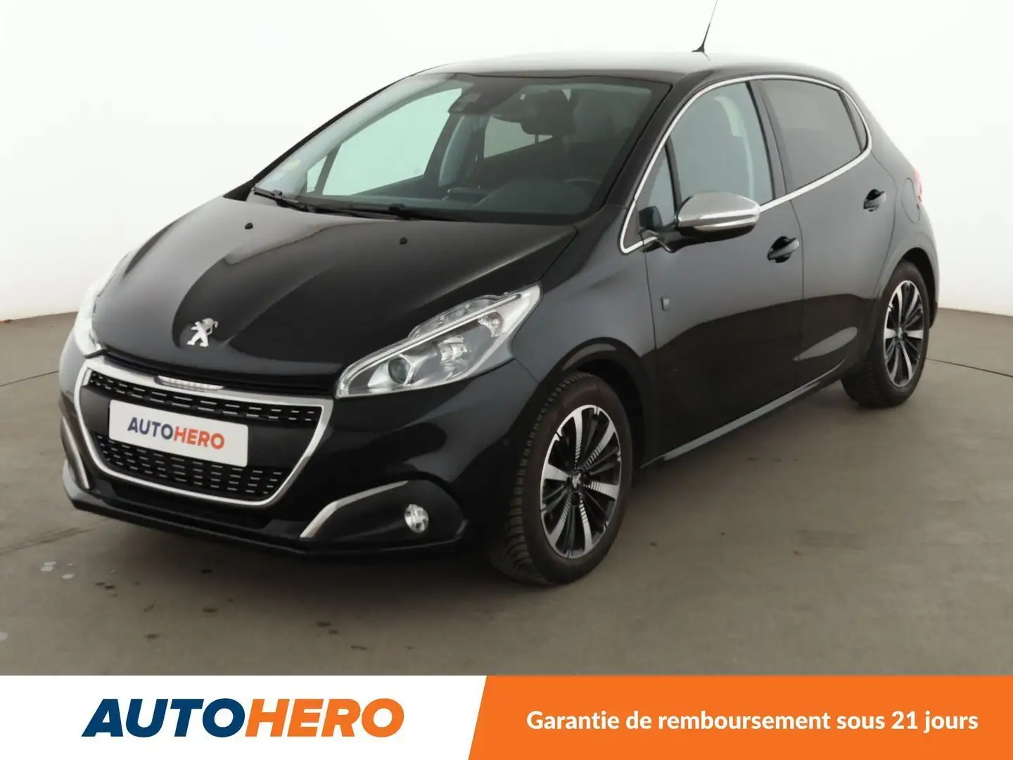 Peugeot 208 1.5 Blue-HDi Tech Edition Noir - 1