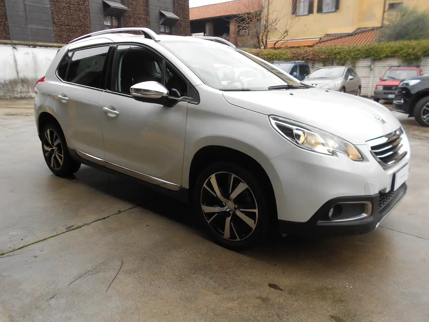 Peugeot 2008 2008 1.6 e-hdi 8v Allure s Wit - 1