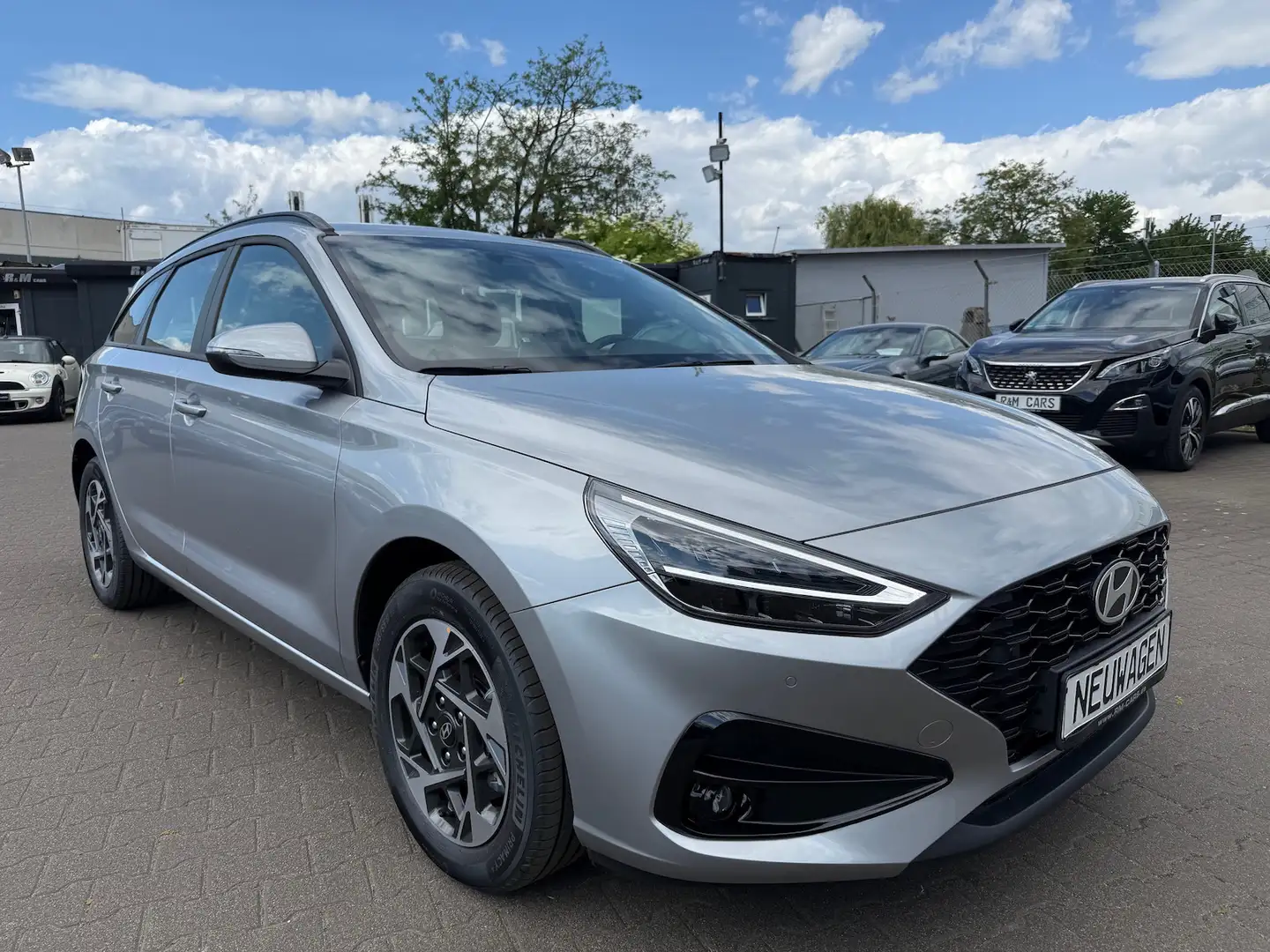 Hyundai i30 i30CW 1.0 TGDI GoPlus Style/Navi/Kamera Plateado - 1