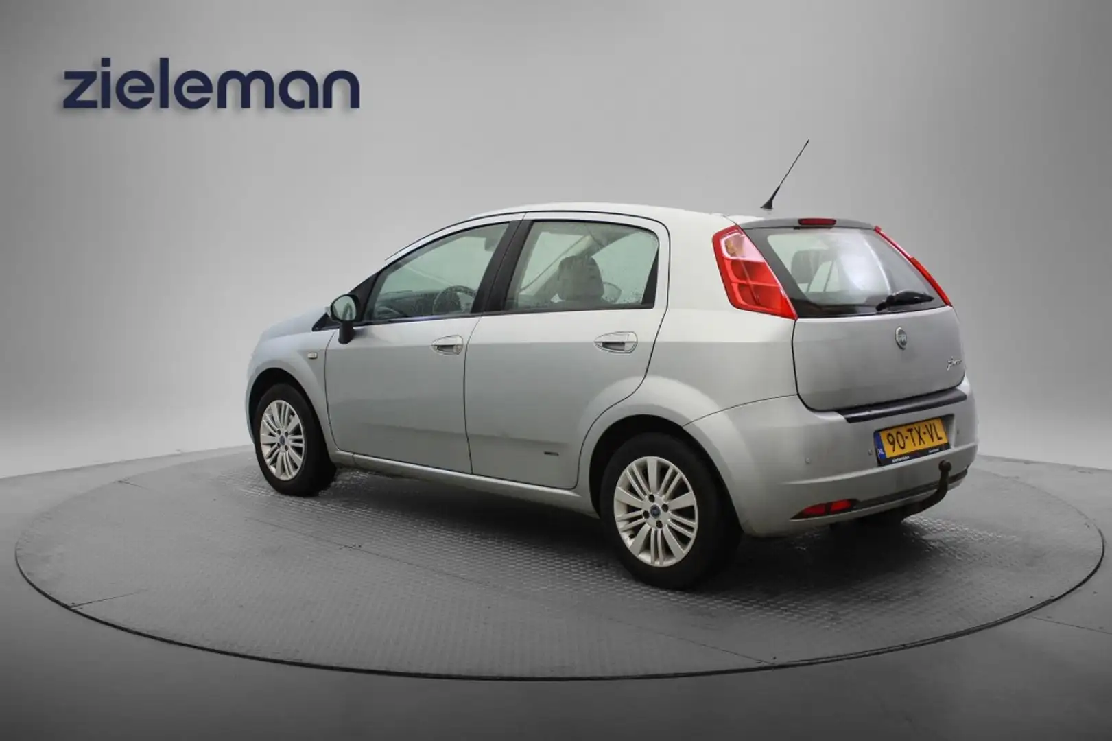 Fiat Punto 1.4 Dynamic - Clima, Trekhaak Grau - 2