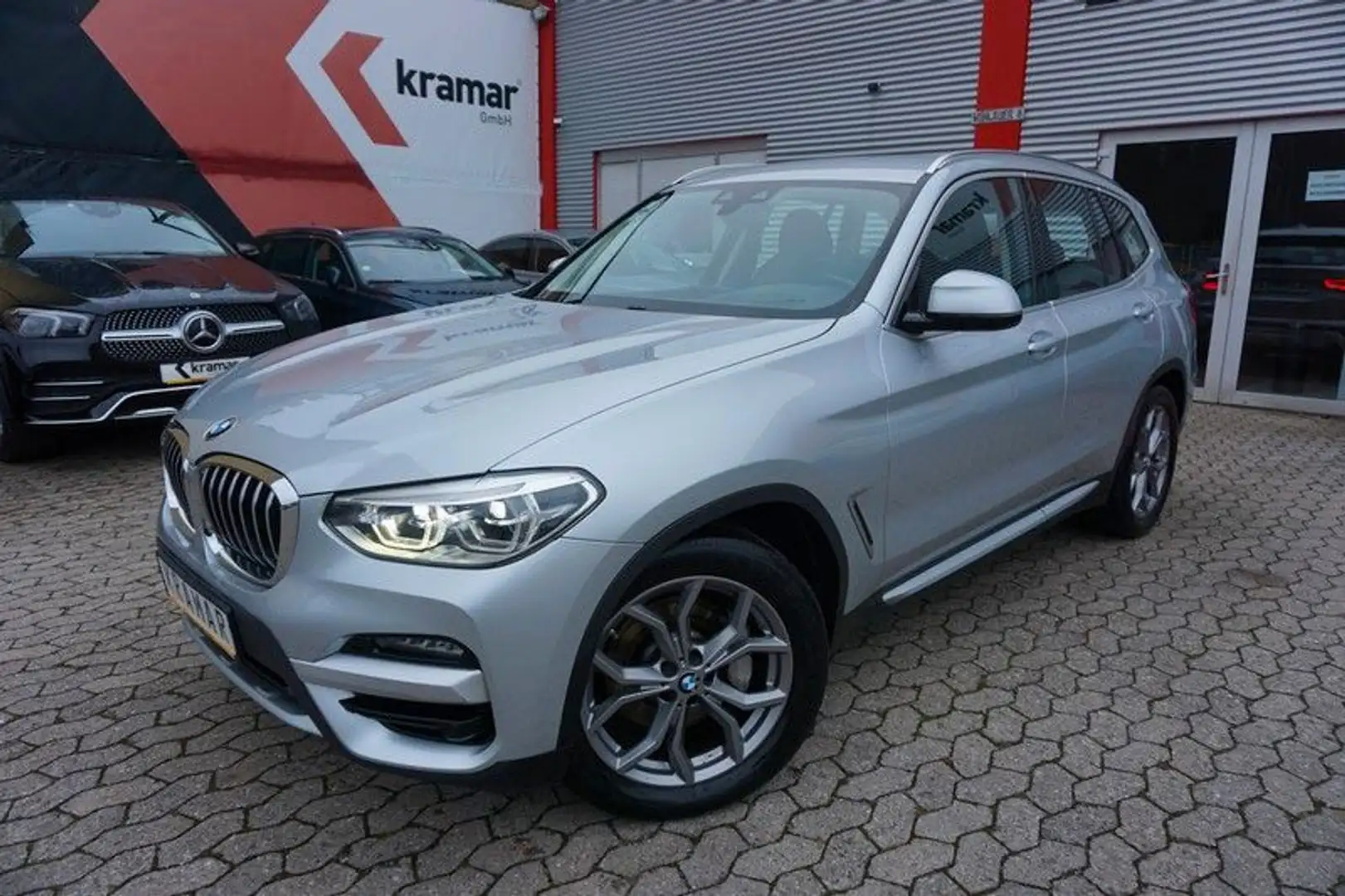 BMW X3 xDrive 30d 4x4 Auto. xLine VIRTUAL/Navi/LED Silver - 1