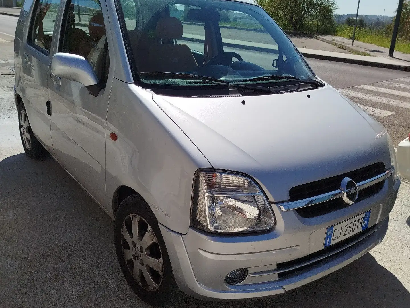 Opel Agila 1.2 16v Njoy - 1