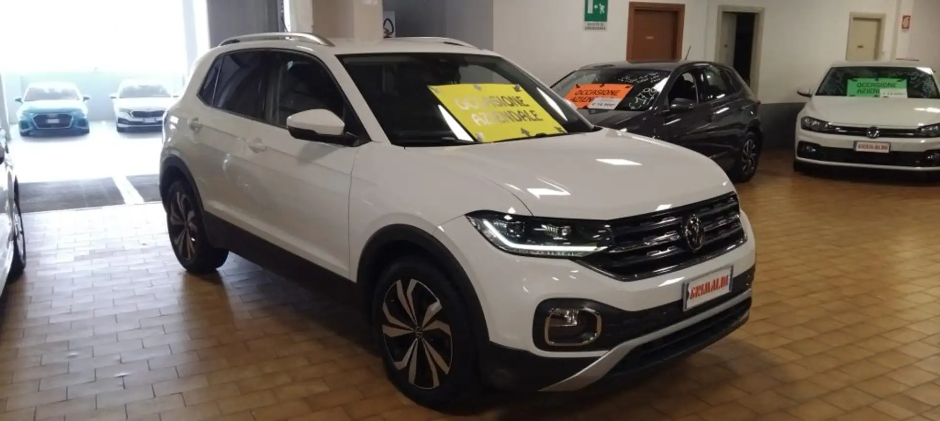 Volkswagen T-Cross 1.0 TSI DSG Advanced 17" FULL LED Grigio - 1