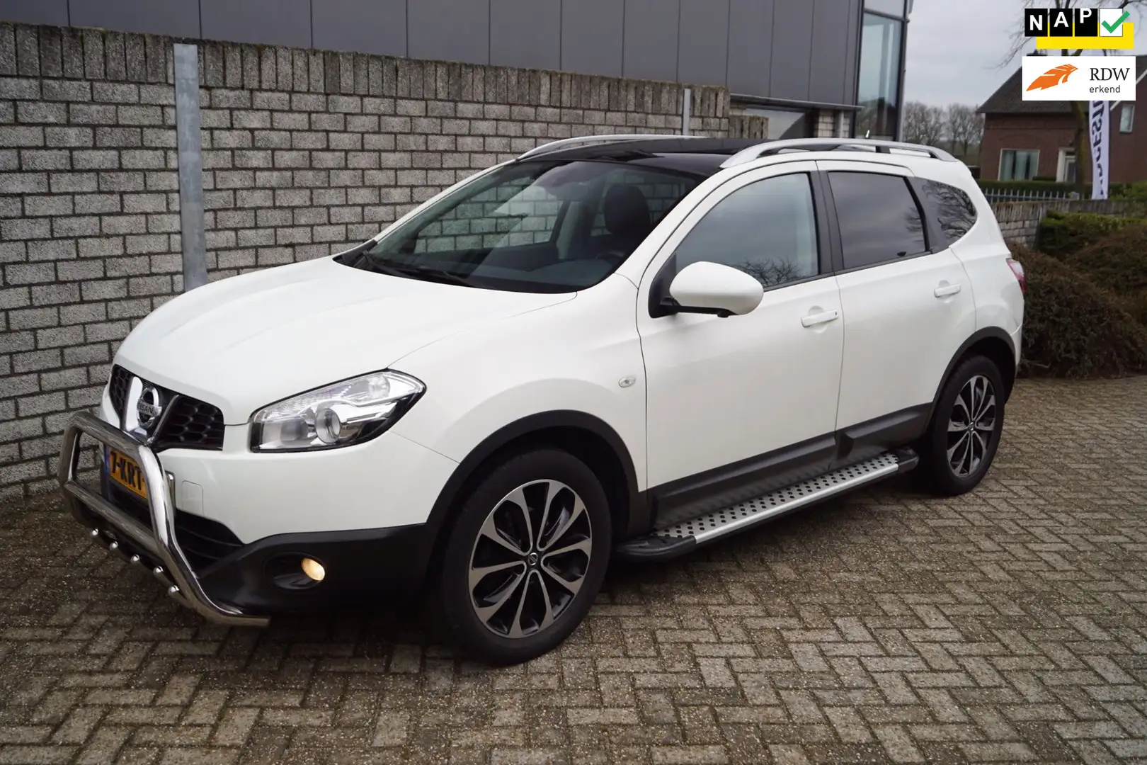 Nissan Qashqai+2 1.6 Connect Edition 7Pers Panodak Navi 360 Camera Weiß - 1