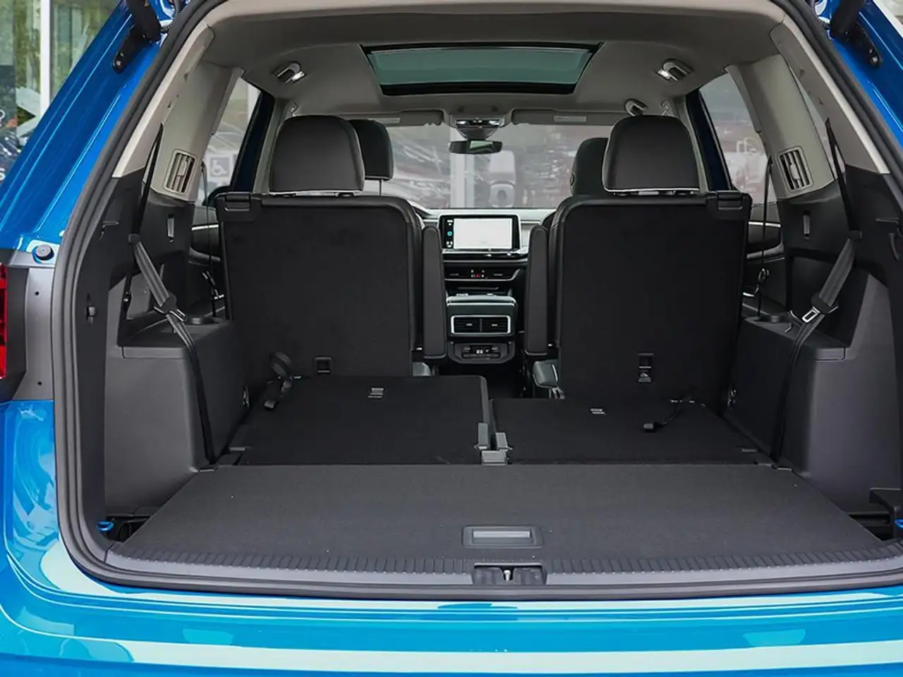 Volkswagen Atlas снимка Volkswagen Atlas
