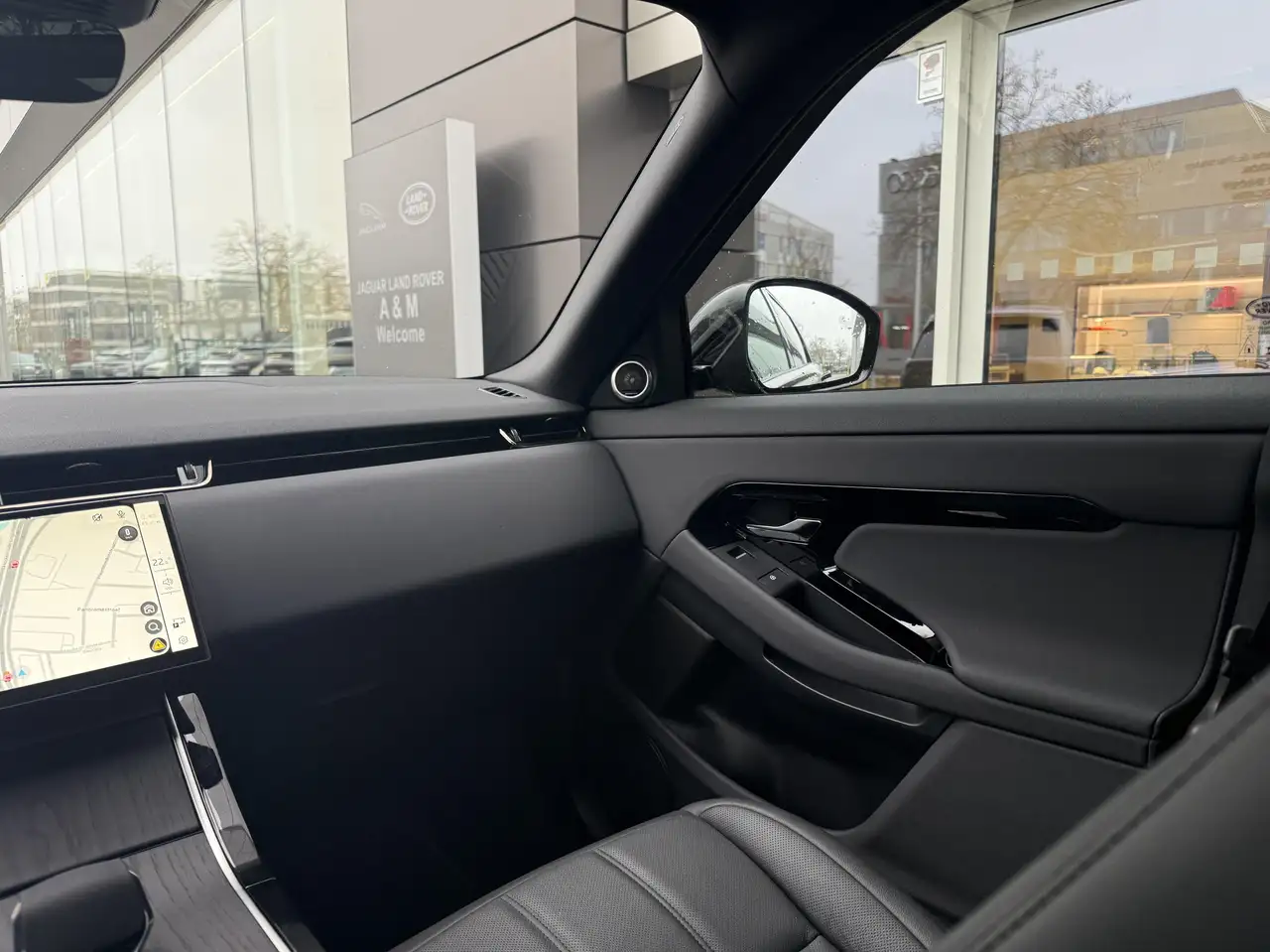 Land Rover Range Rover Evoque 2026 — фото 15