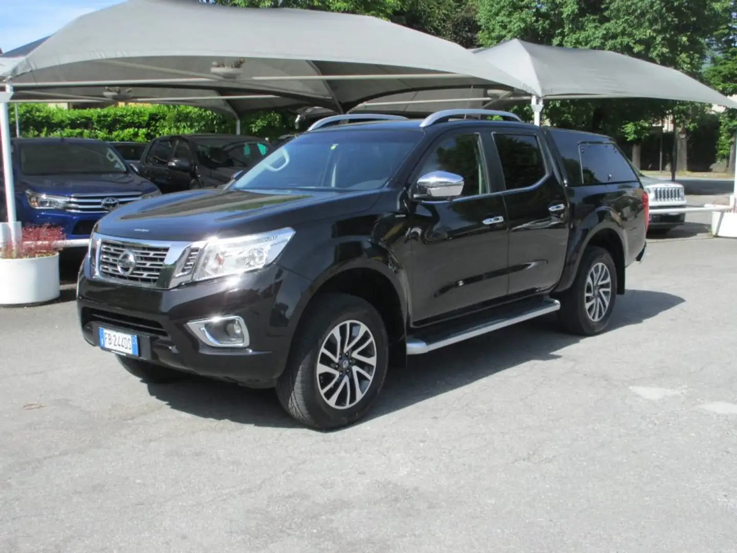 Nissan Navara + IVA !!! OK NEOPATENTATI 2.3 190 CV 7AT 4WD Tekna Zwart - 1