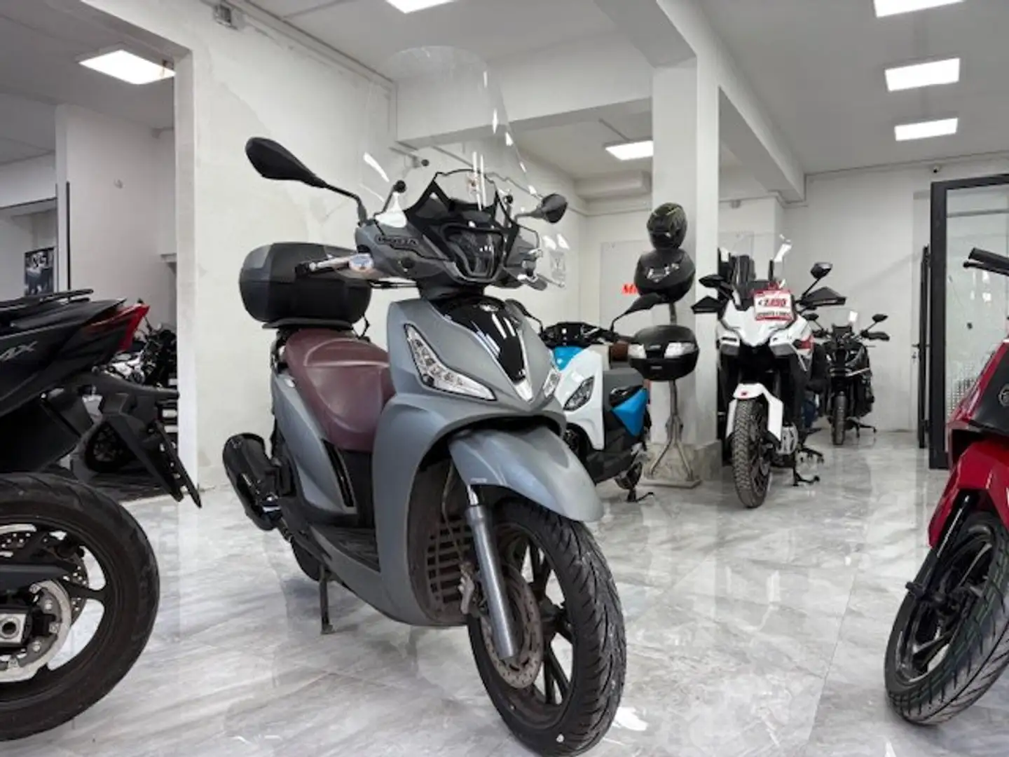 Kymco People S 300i KYMCO PEOPLE S 300 TAGLIANDATO Grigio - 1