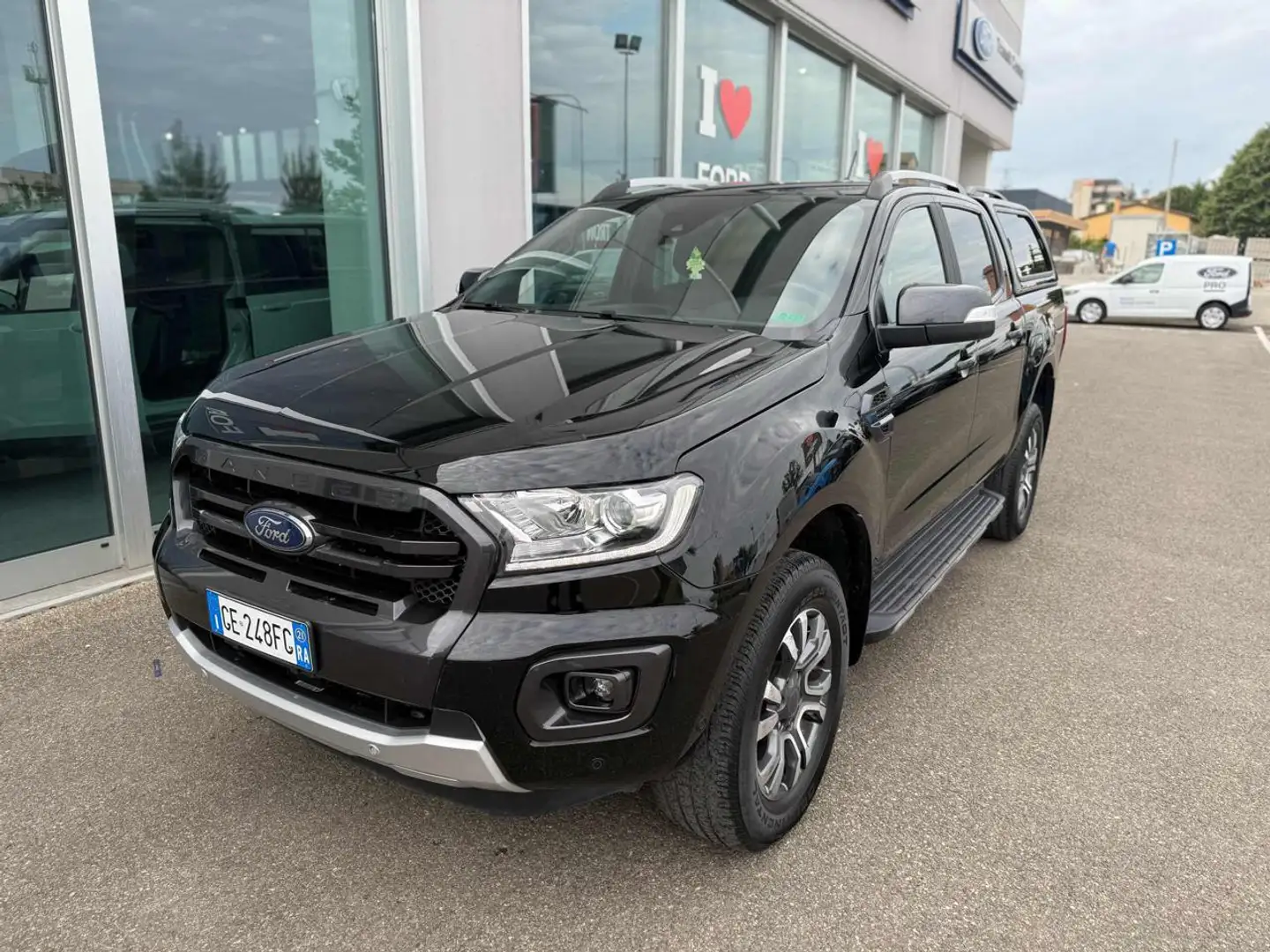 Ford Ranger 2.0 ECOBLUE aut. 213 CV DC Wildtrak 5 posti Nero - 1
