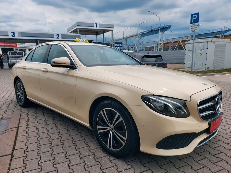 Mercedes-Benz E 200 d Limousine Autom. Taxi MBUX — photo 3