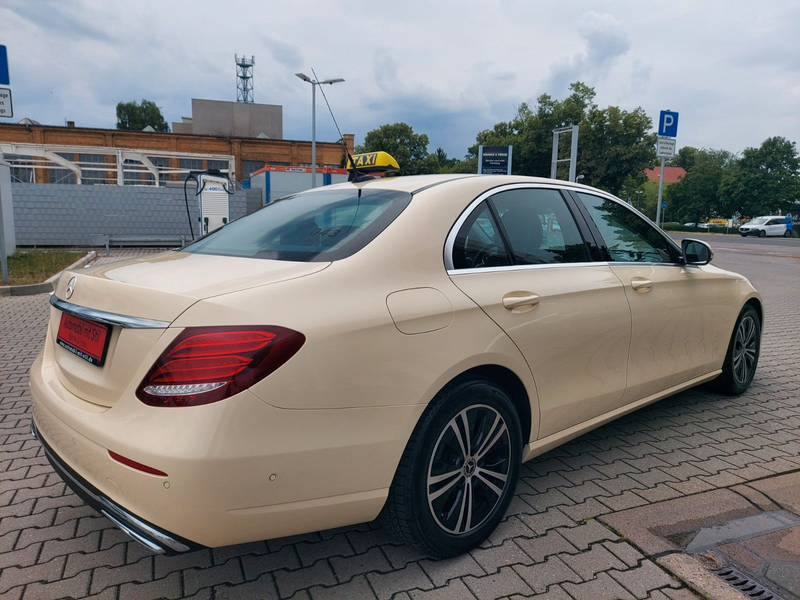 Mercedes-Benz E 200 d Limousine Autom. Taxi MBUX — photo 7